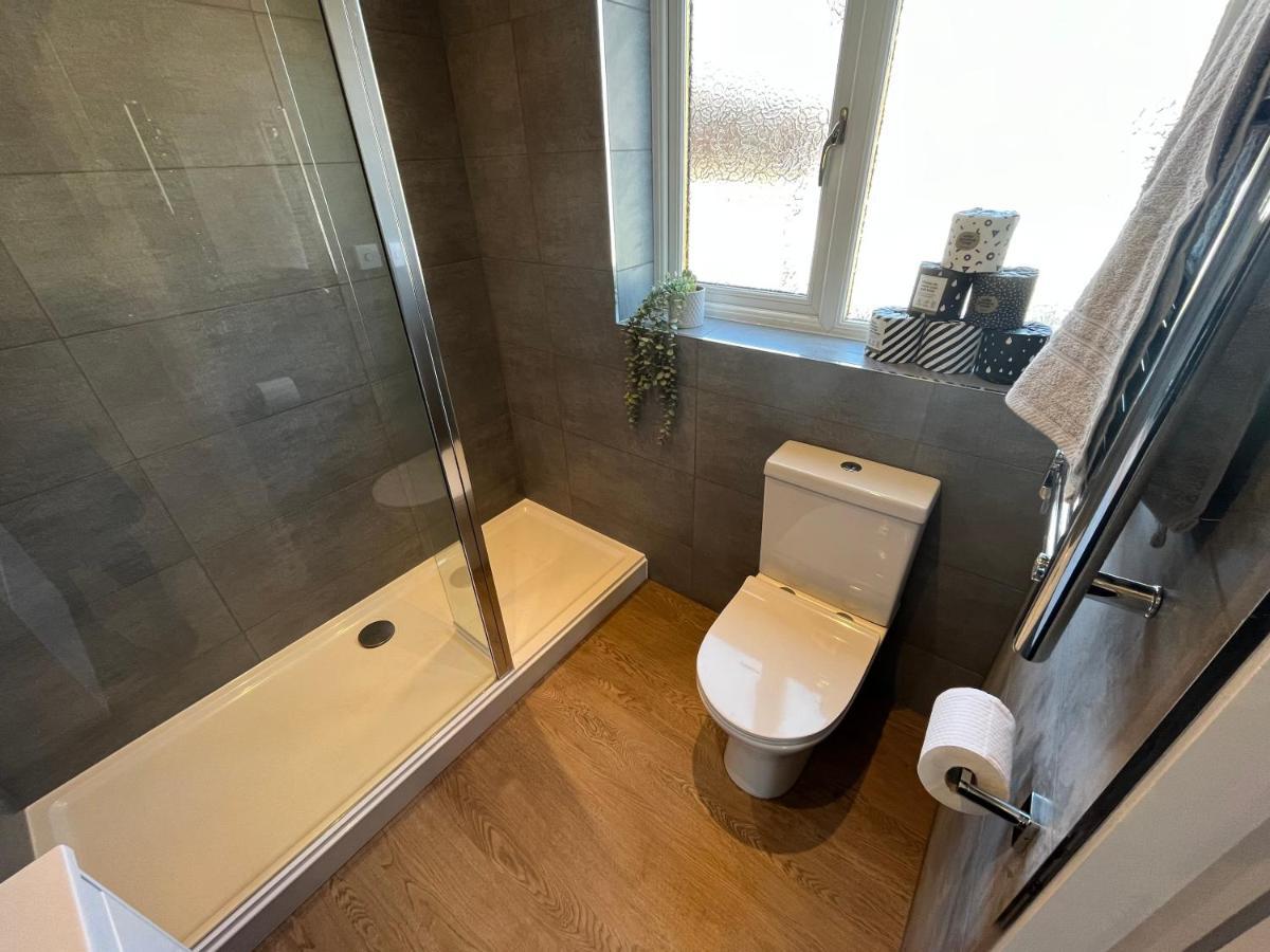 Contemporary 1 Bedroom Apartment Normanton  Εξωτερικό φωτογραφία